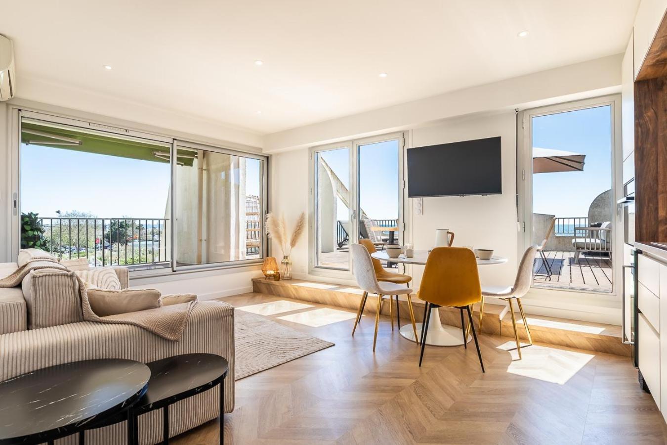 Suite Terrasse Xxl - Front De Mer - Parking - Ambiance Plage لا غراند موت المظهر الخارجي الصورة